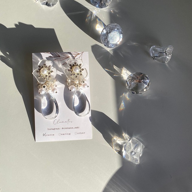 ◇C-3 クリアフラワーイヤリング