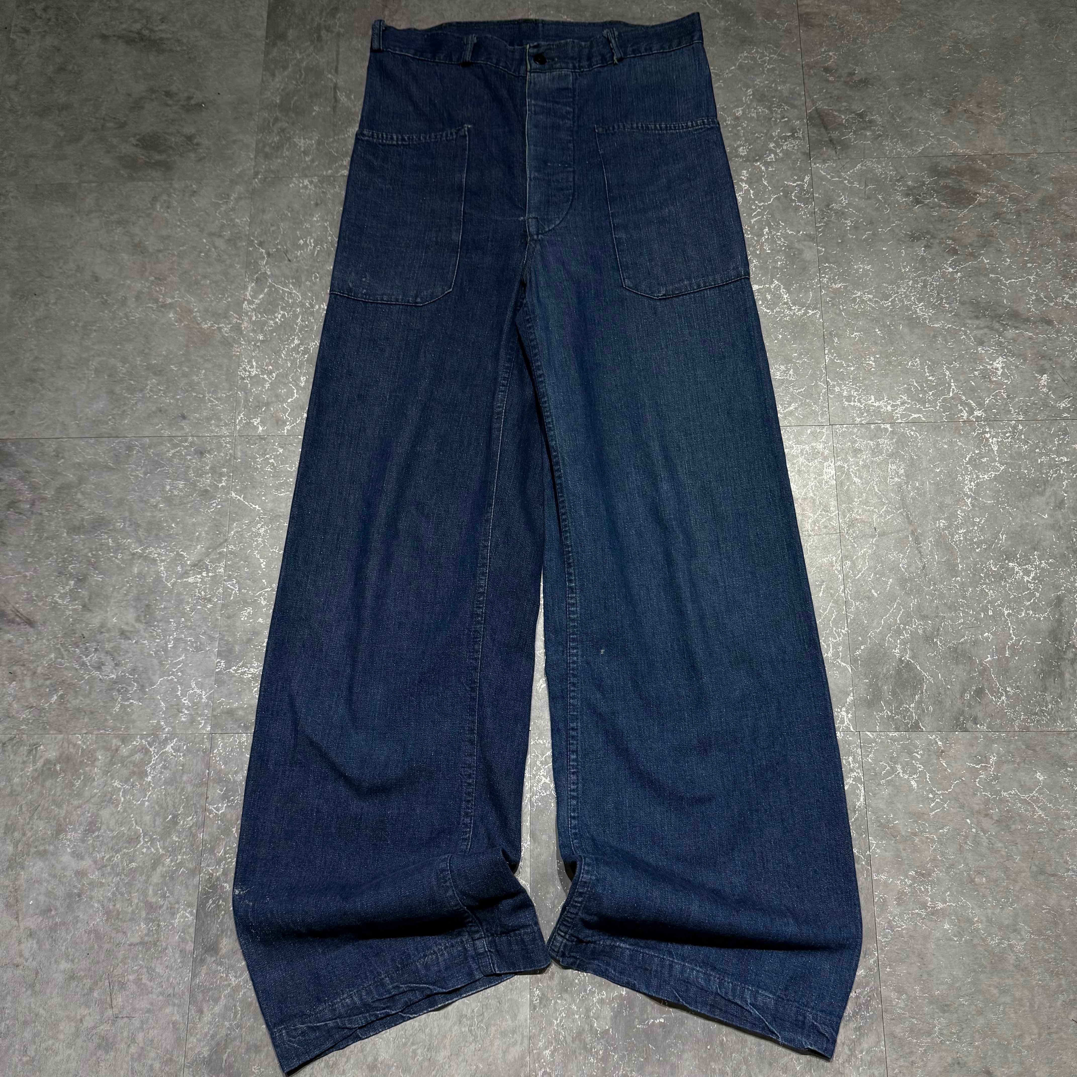 vintage | RIYAN