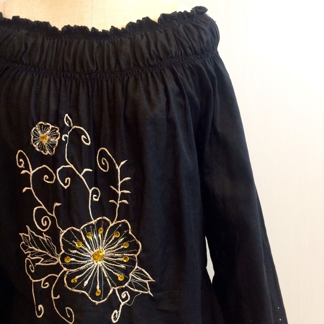 70s embroidery cotton blouse