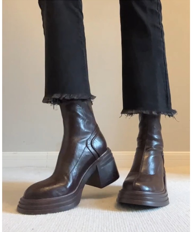 軽い・柔らかい・滑りにくい◆ストレッチ厚底ブーツ【e-70319】