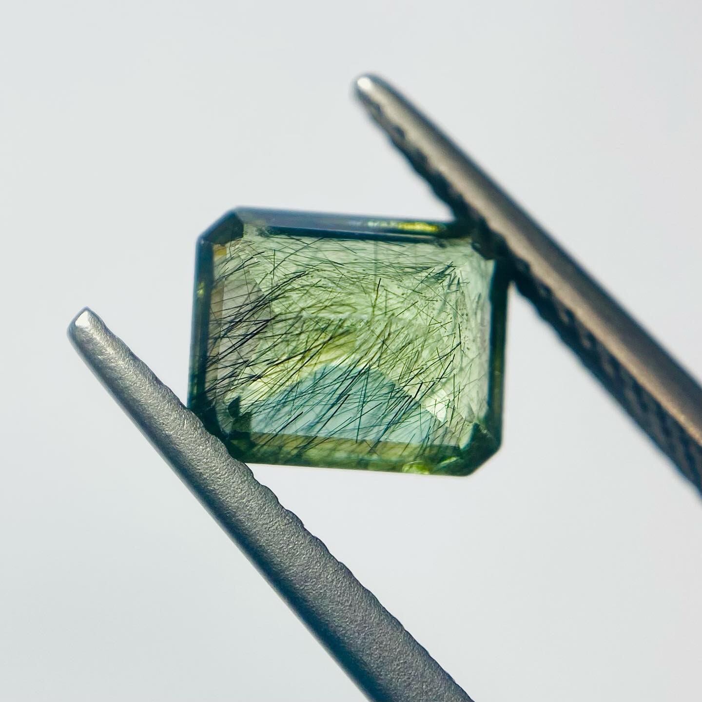 森香るルチルペリドット