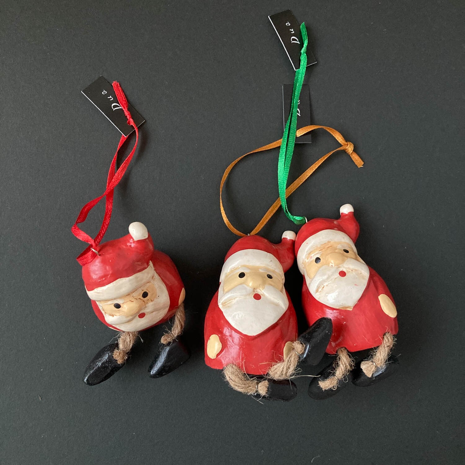 再入荷〉足ぶらぶらサンタのオーナメント | Dua-アクセサリーパーツ