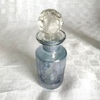 香水瓶 蓋付き瓶（大）　パールブルー　植物エッジング　 19ota1-２