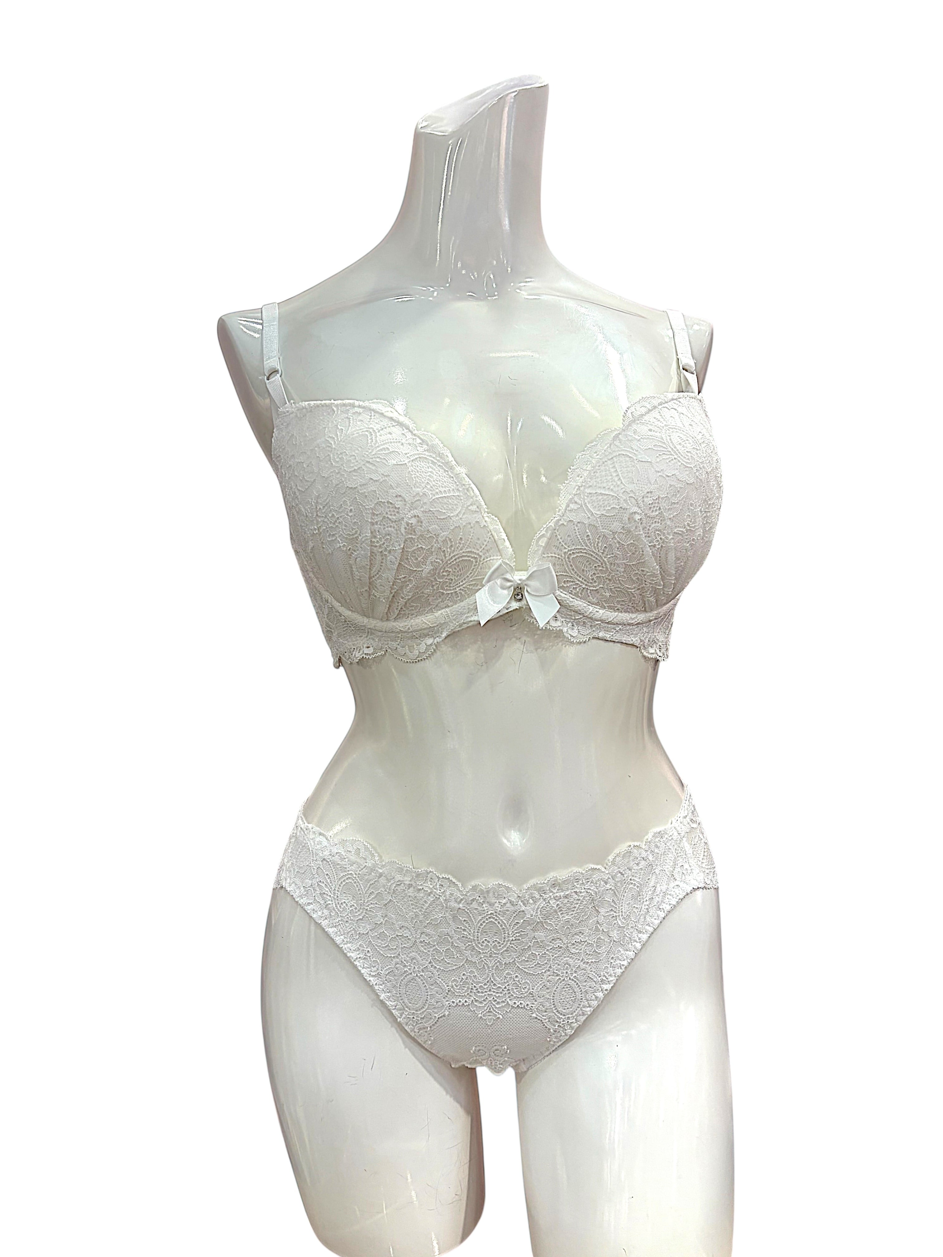 5003 ホワイト｜BCDcup フローラル総レースブラ&ショーツセット | Body