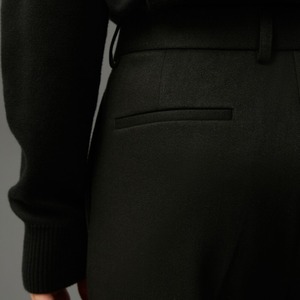 ウォーミングストレートタックパンツ　MT0110051