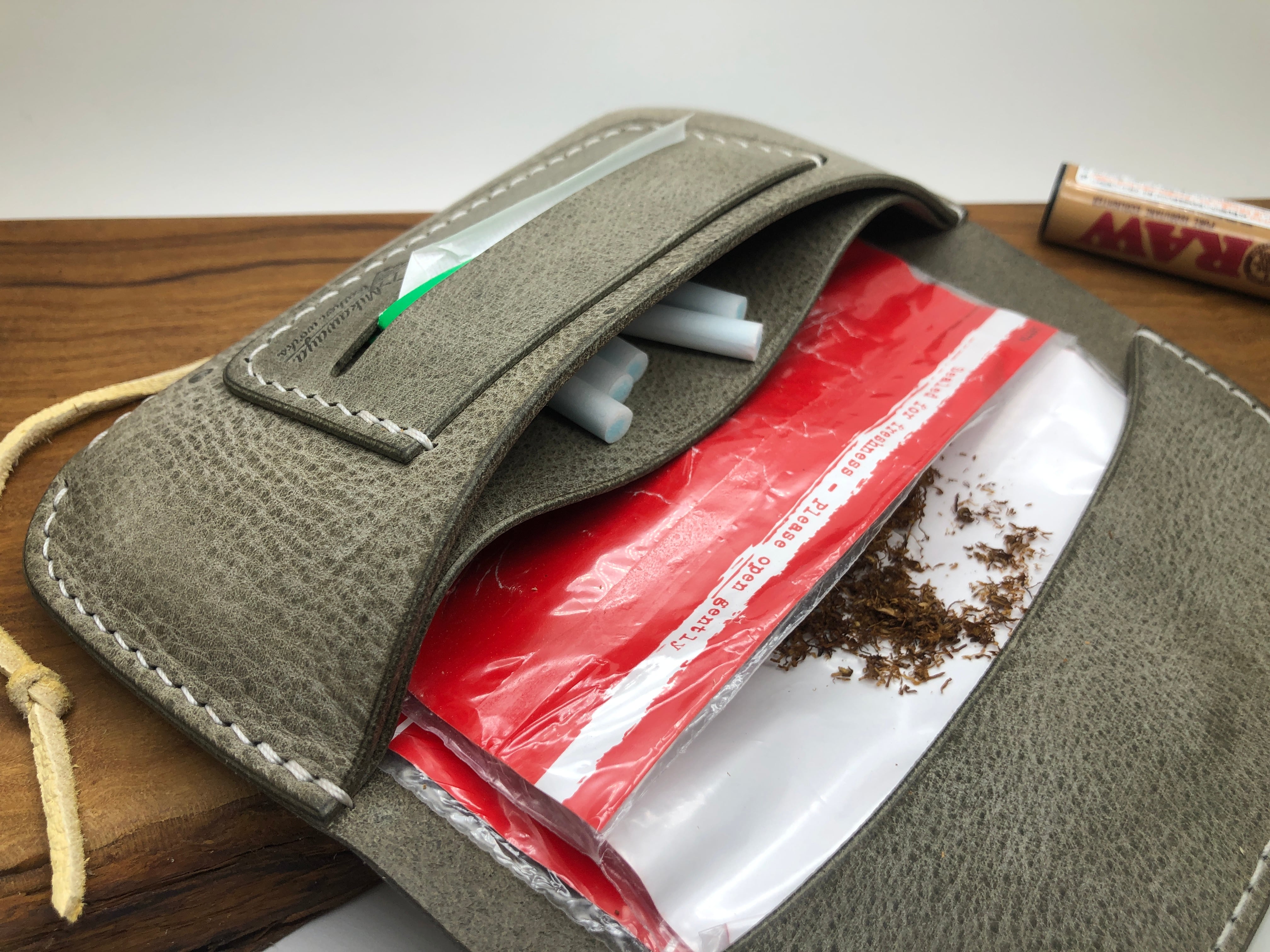シャグポーチ 手巻きタバコポーチ | mikawaya leather works シャグポーチ 手巻きタバコポーチ | mikawaya leather works