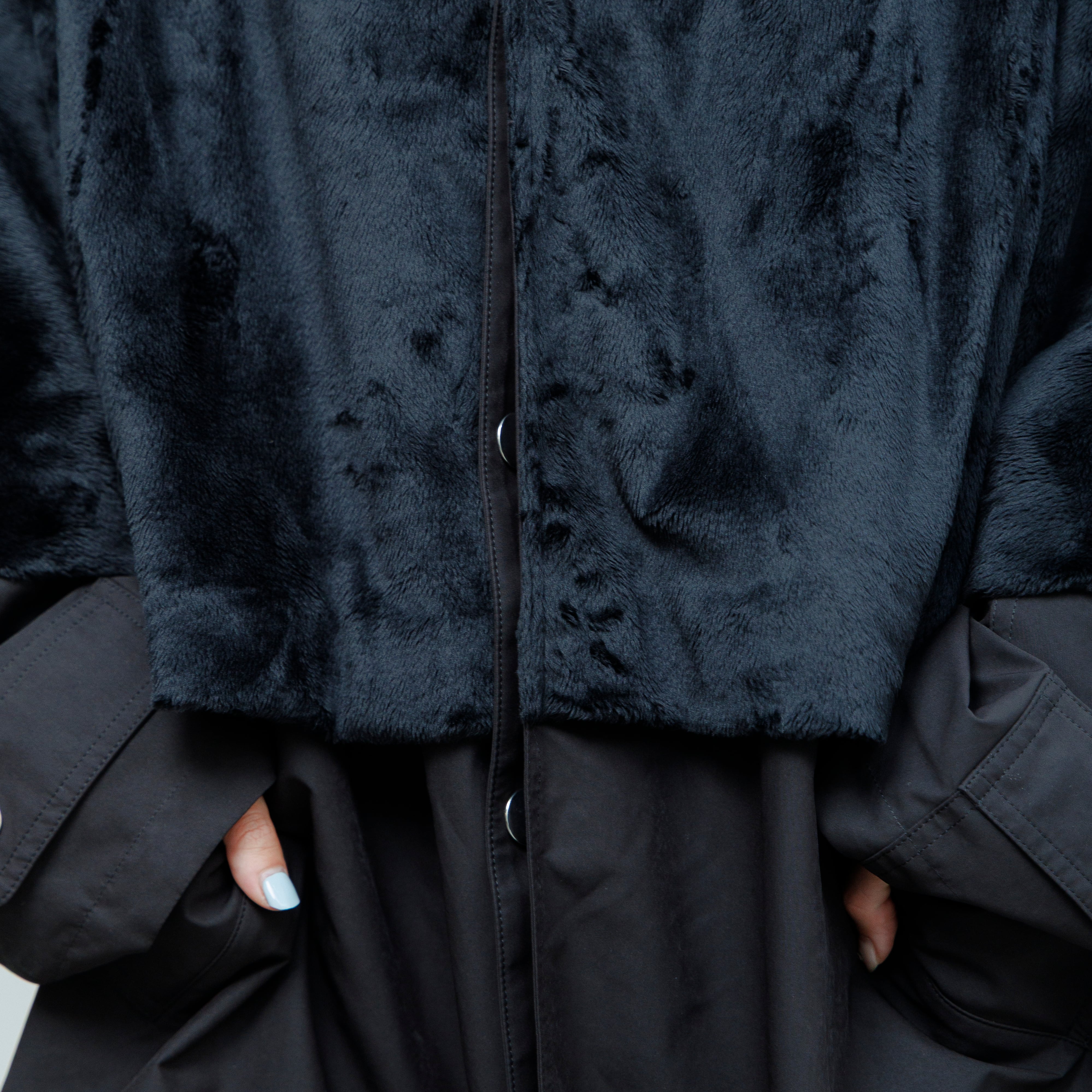 AO-84 docking fur long coat | akio