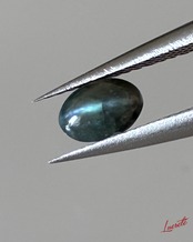 Natural Alexandrite Cat’s Eye 0.65ct Cabochon Loose Gemstone 天然アレキサンドライトキャッツアイ 0.65ct カボション ルース【LE0018】