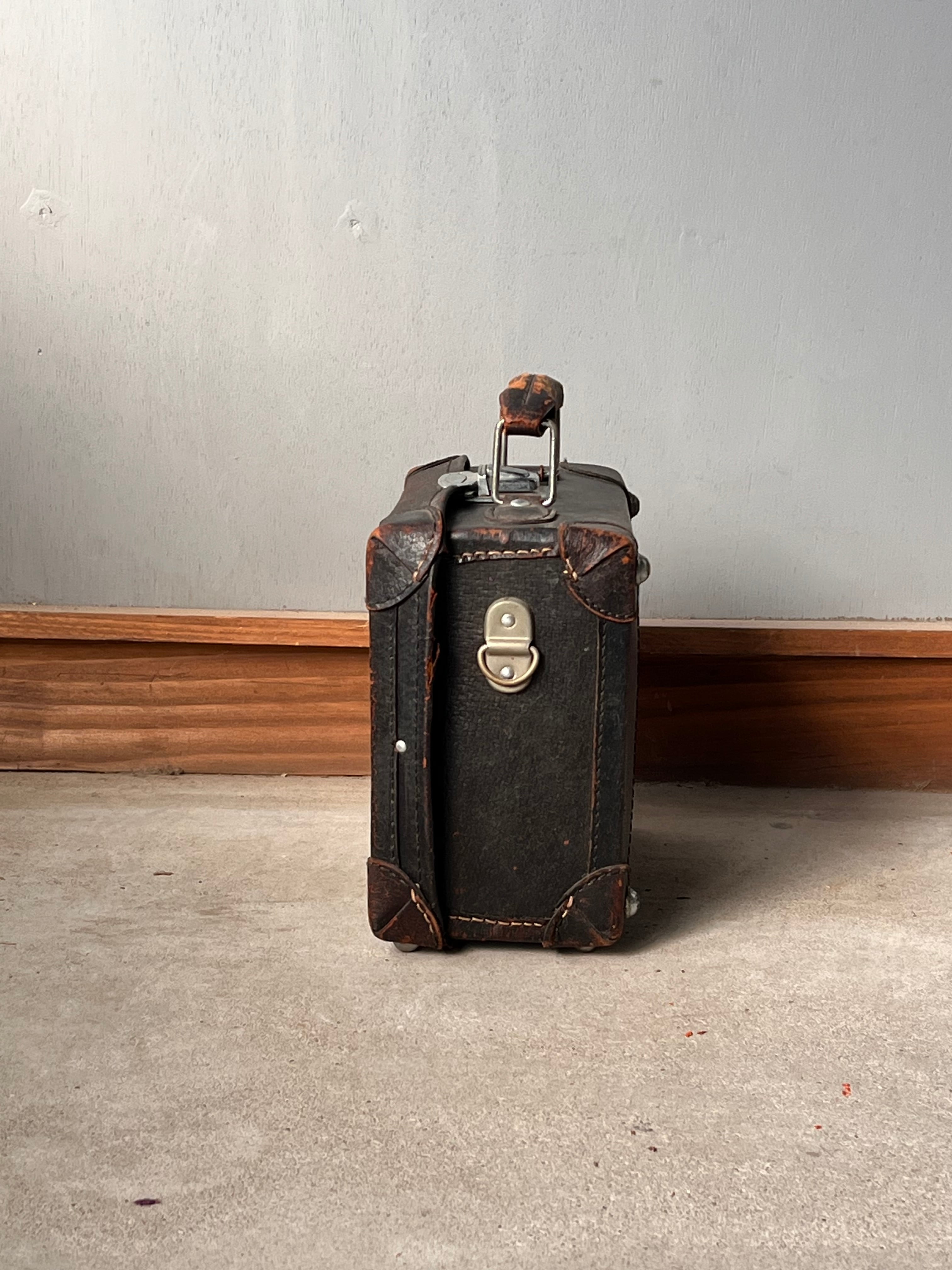 黒のミニトランク | Legacy Market［レガシーマーケット］｜古道具・古