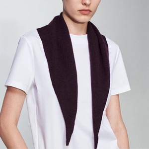 triangular knit scarf  00405