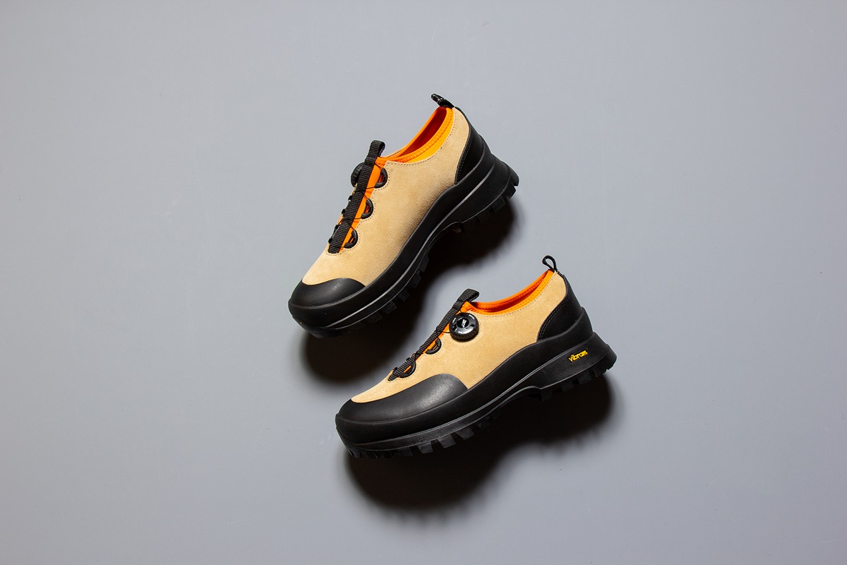 pg OLIVER | BEIGE | PLAYGROUND | スニーカーショップ