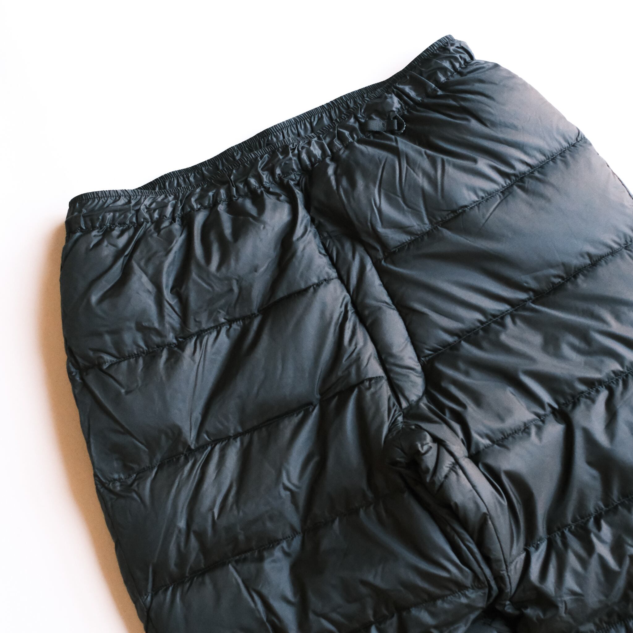AXESQUIN / Basic Down Pant (質の高いホカホカ軽量ダウンパンツ