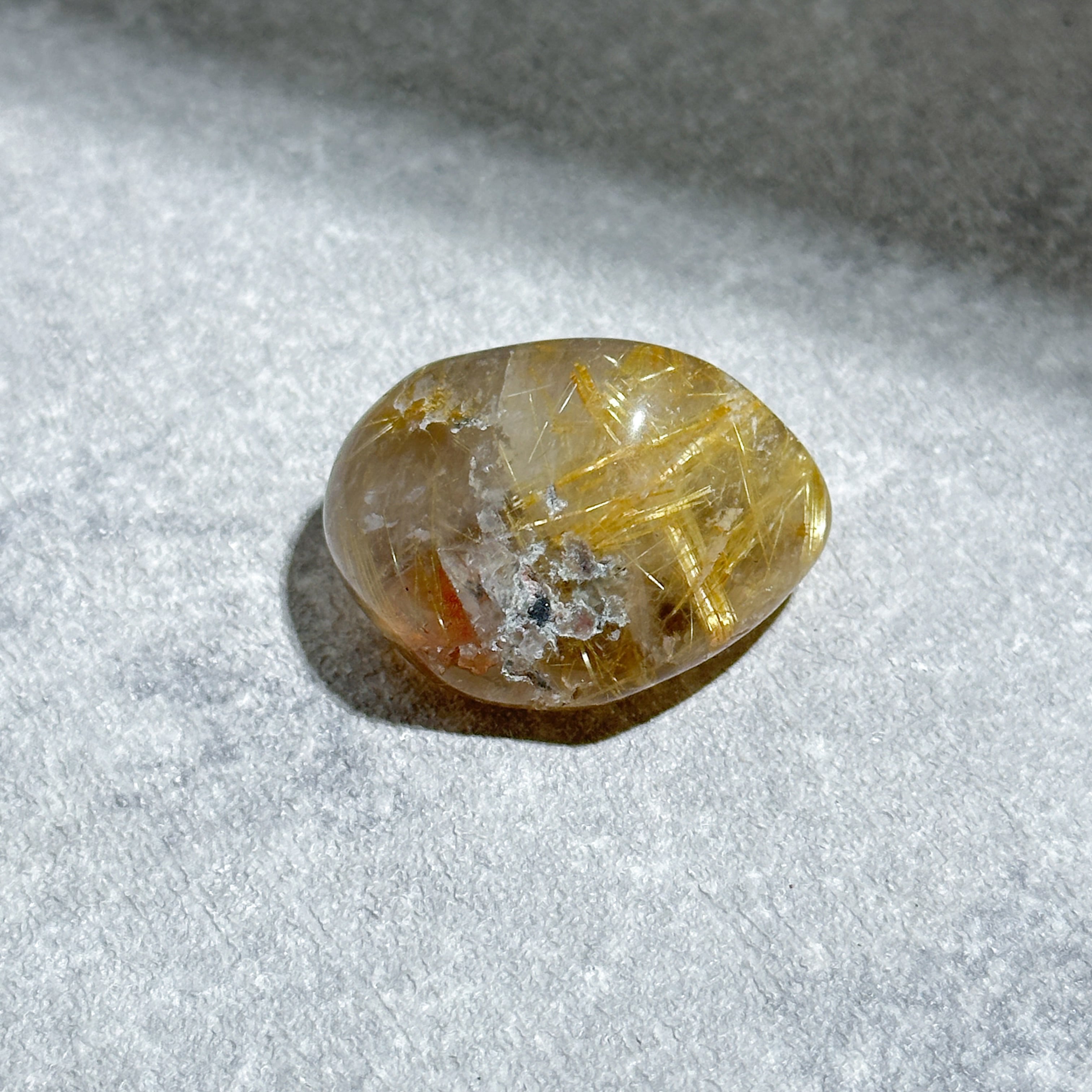 ルチルインクォーツ タンブル34◇ Rutile in Quartz◇天然石・鉱物