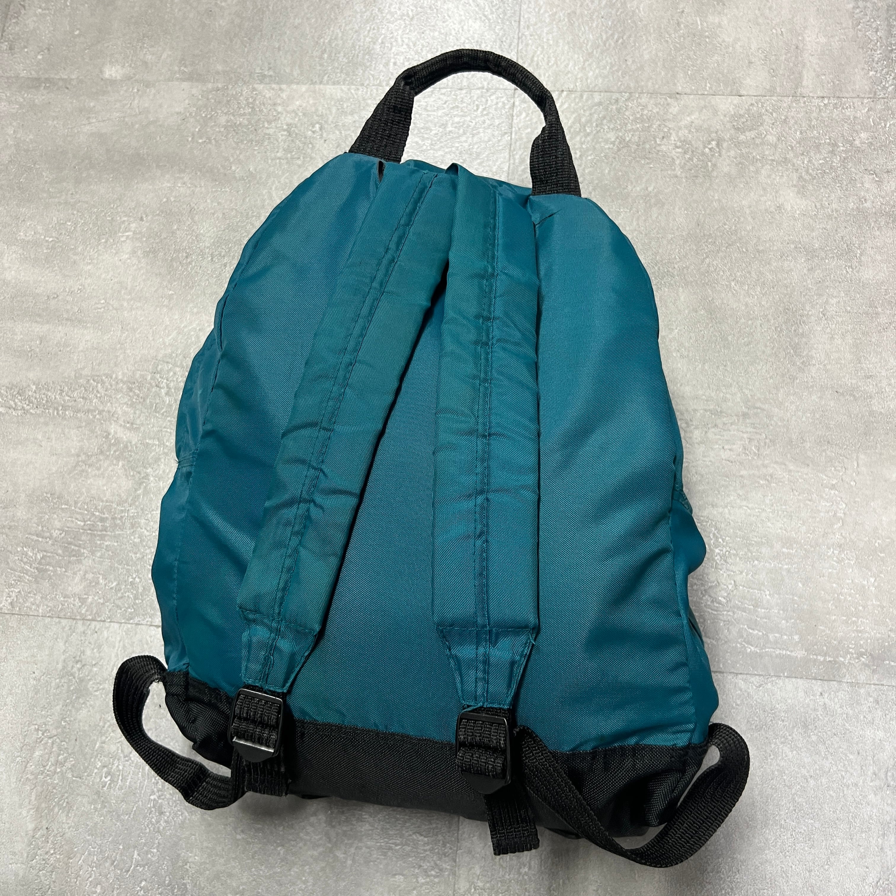90'sナイキNikeナイロンデイパックリュックサック古着ヴィンテージ