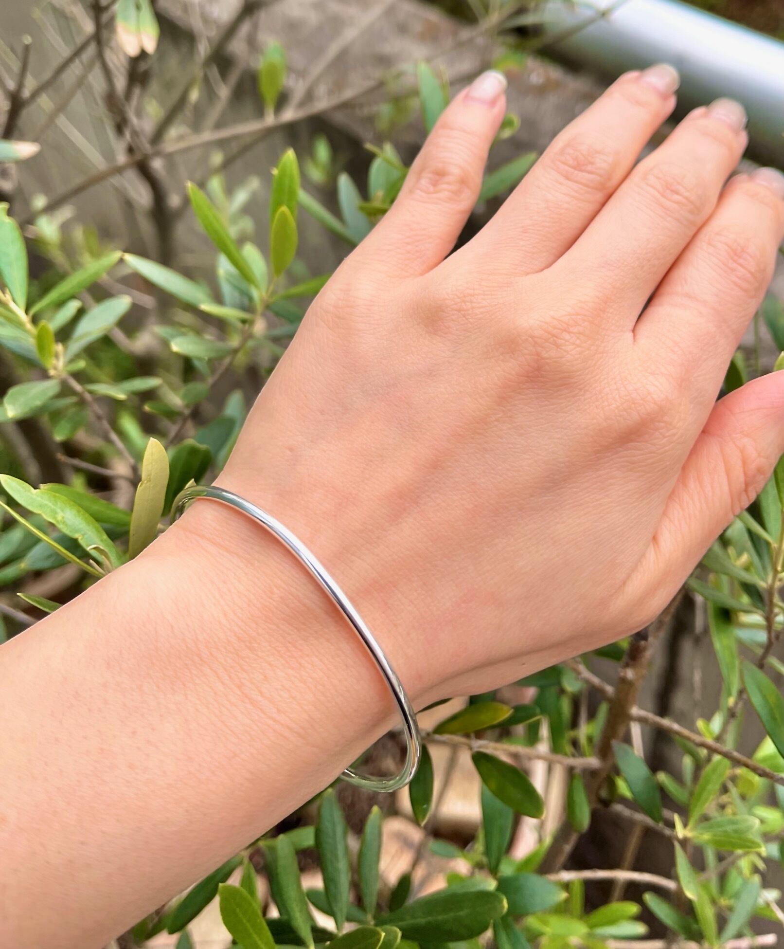 バングル2.5mm幅ラウンド】高純度シルバー1000 ミニマルバングル ユニ