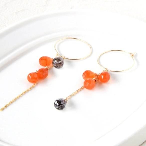 14kgf/カーネリアンxブラックルチルクォーツ アシンメトリーピアス