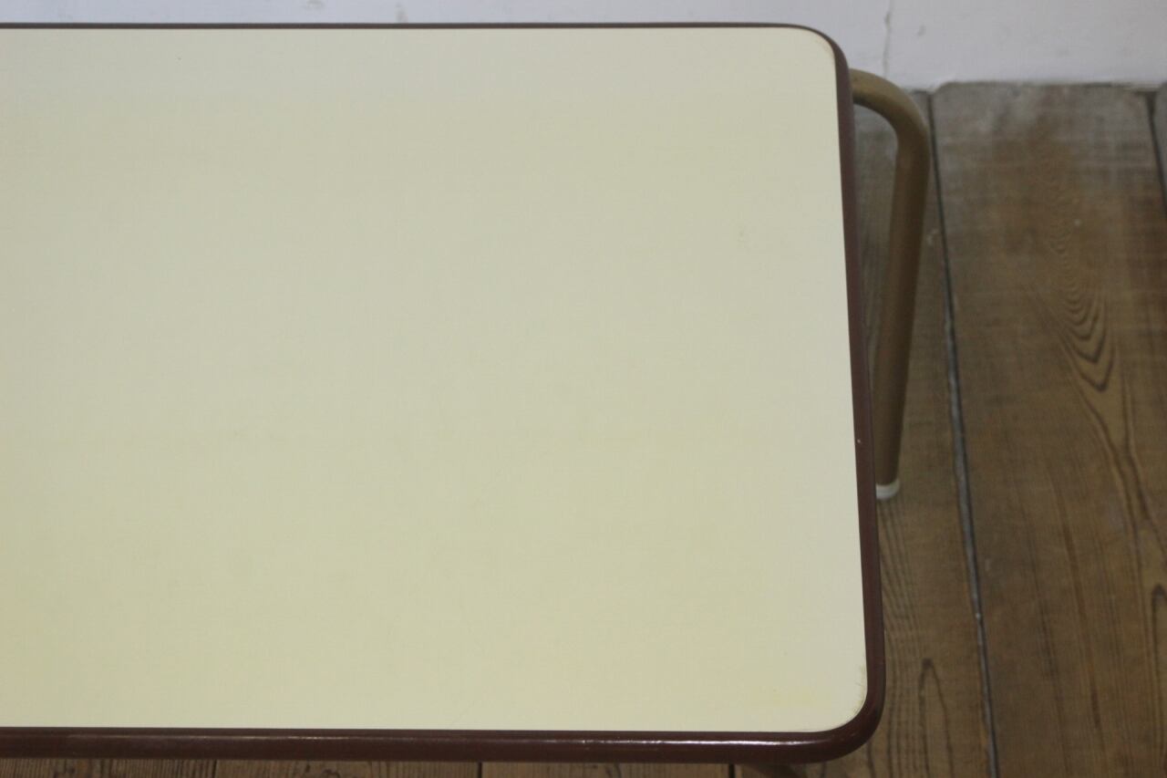 レトロ 幼稚園 センターテーブル ローテーブル 机 展示台 ディスプレイ  