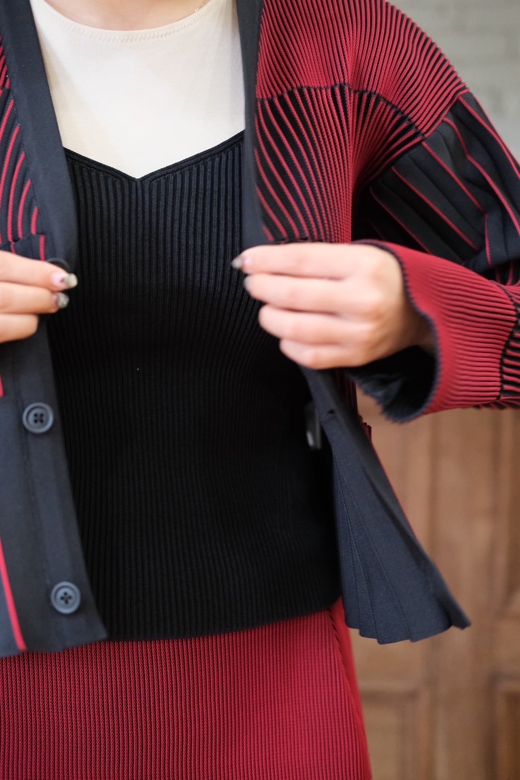 CFCL】 ACCORDION CROPPED CARDIGAN -maroon red multi- | loop