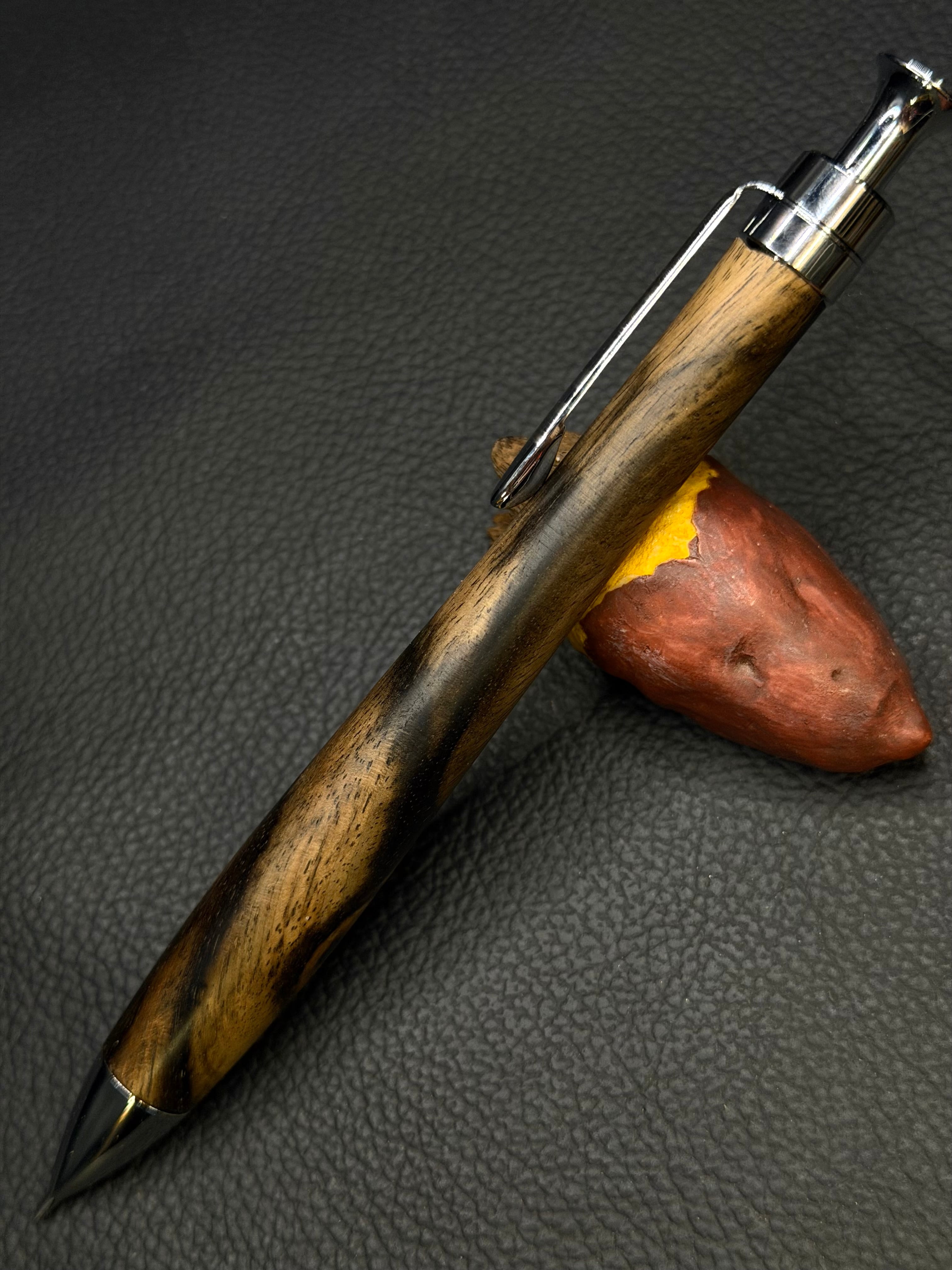 24 黒柿 極上 | こぶた工房