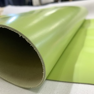 牛革　きみどり【約38ds / 約1.5mm厚】L10F-018