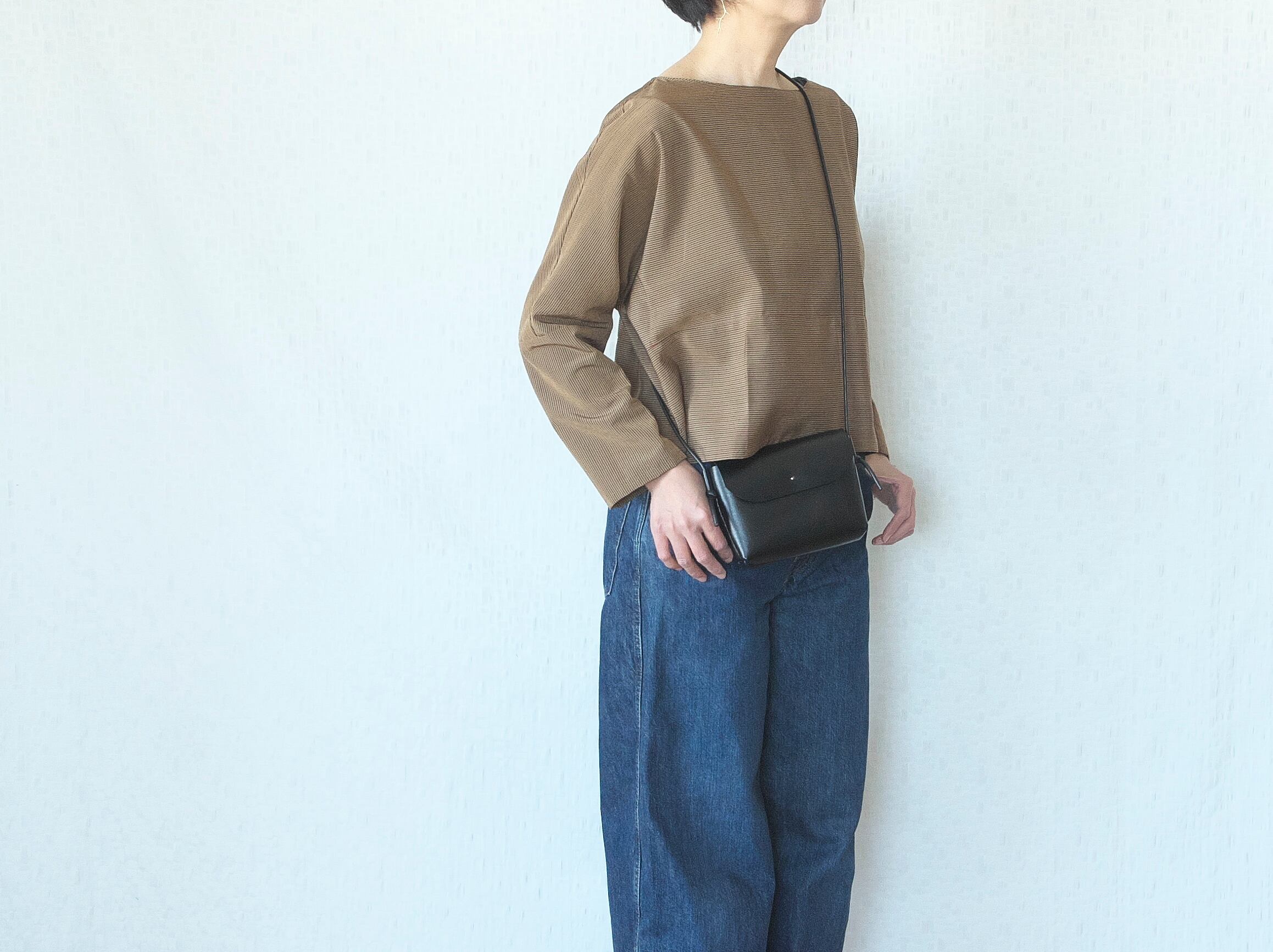 0846 シンプルドルマンプルオーバー