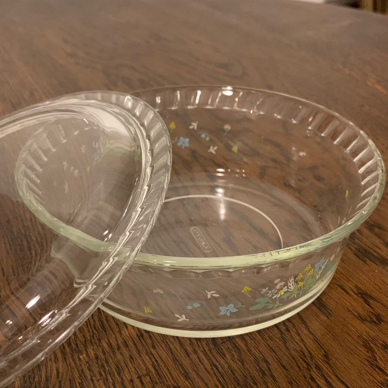 PYREX パイレックス 花柄 蓋付きボウル 昭和レトロ ビンテージ