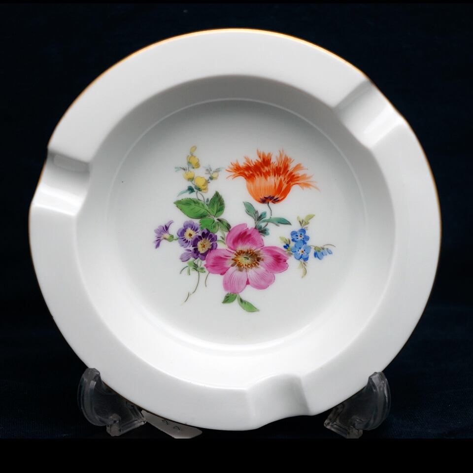 灰皿（花柄/マイセン） | アンティークと台湾茶の店