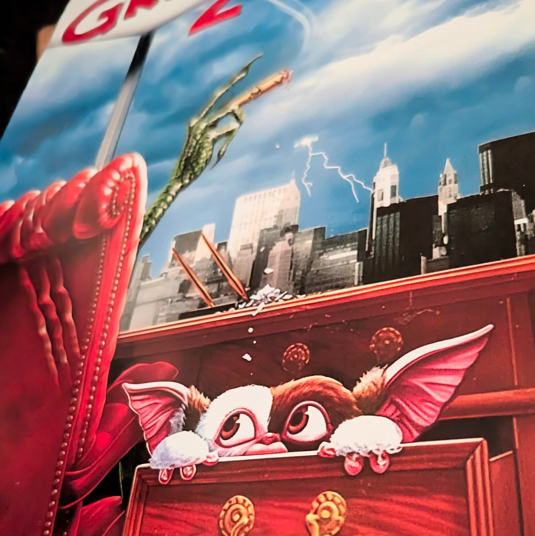 送料無料!ちょうどいいブリキ看板【 Gremlins2 ( グレムリン2 )】ギズモ / ストライプ / METAL SIGN / メタルサイン / ブリキ看板 / サインボード / ビンテージ加工 〚アメリカン雑貨 アメトイ〛
