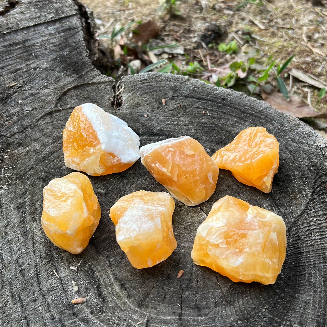 新しい 原石（オレンジカルサイト4）BIGサイズ - インテリア小物