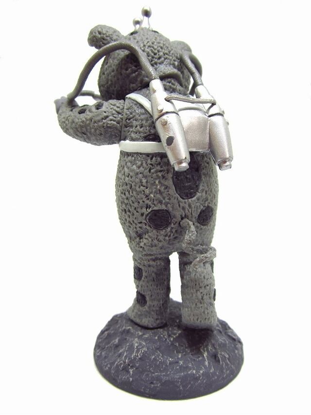 円谷ミニソフビコレクション 快獣ブｰスカVol.2 宇宙遊泳（モノクロ