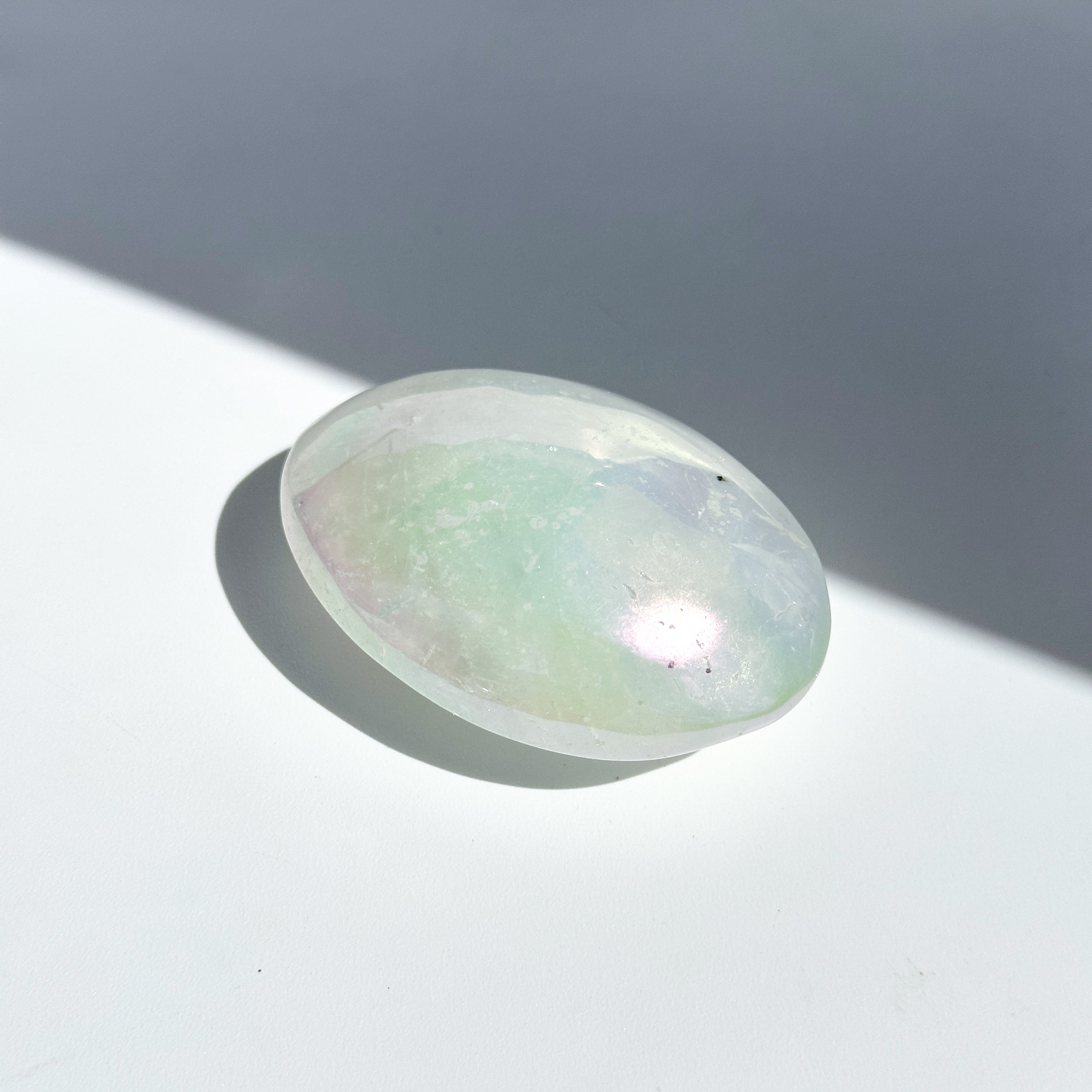 ぷっくり◇エンジェルオーラクォーツ パーム02◇ Angel Aura Quartz ◇天然石・鉱物・パワーストーン・インテリア