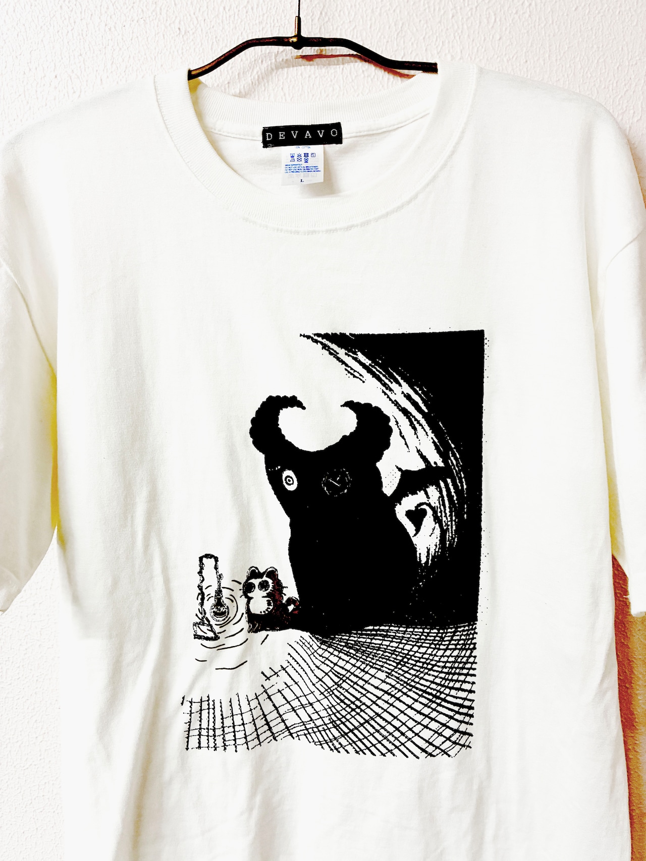 darkness inside the cat Tee