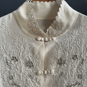 フランス ヴィンテージ シルクブラウス 花刺繍｜France 1960s