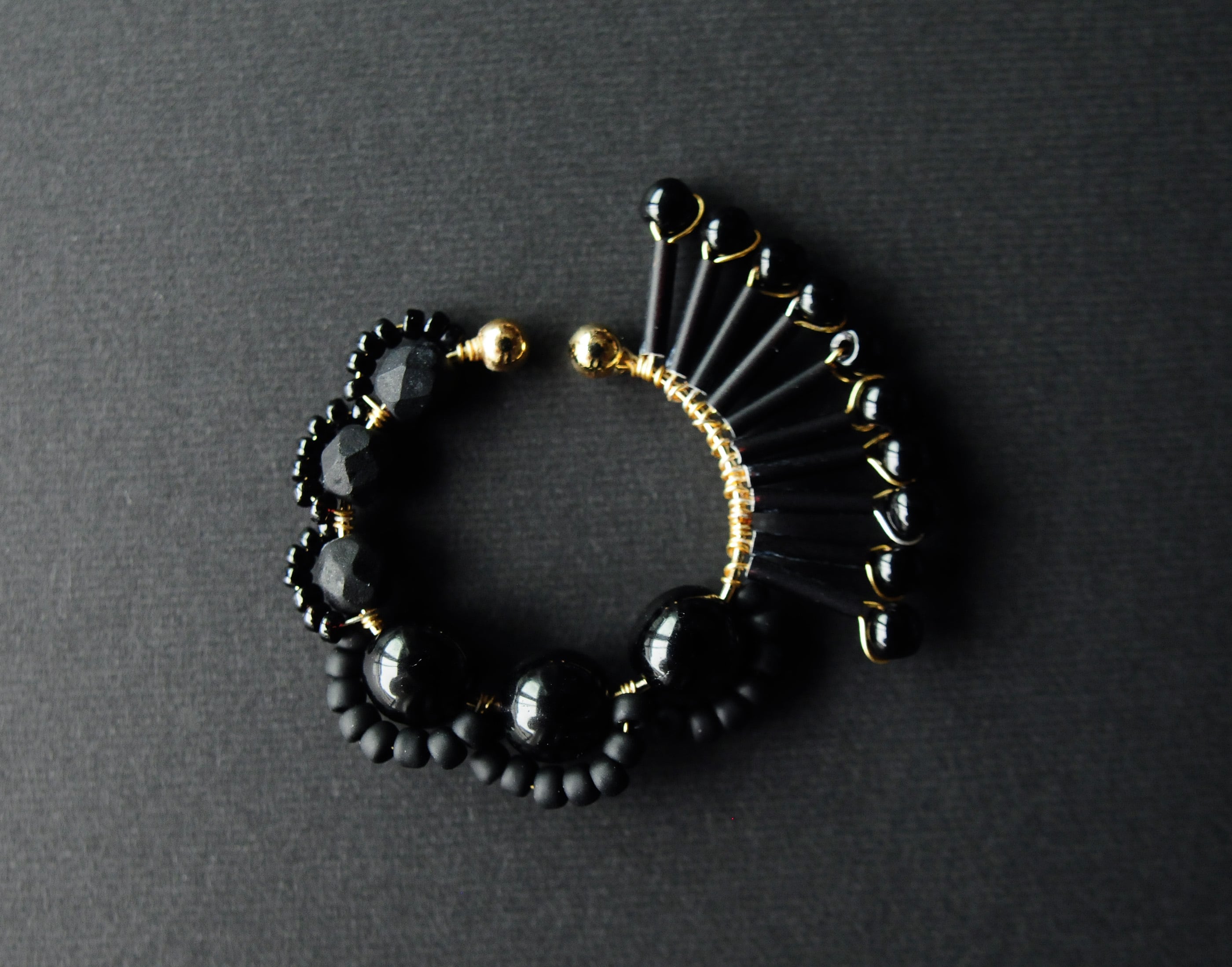 <Rollo~イロヅクビジュー~>イヤーカフ『 ハミングバード/hummingbird 』<Black>