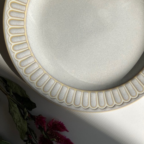 【即納】Sunflower 　190プレート　アイボリー【美濃焼　日本製】SD152702