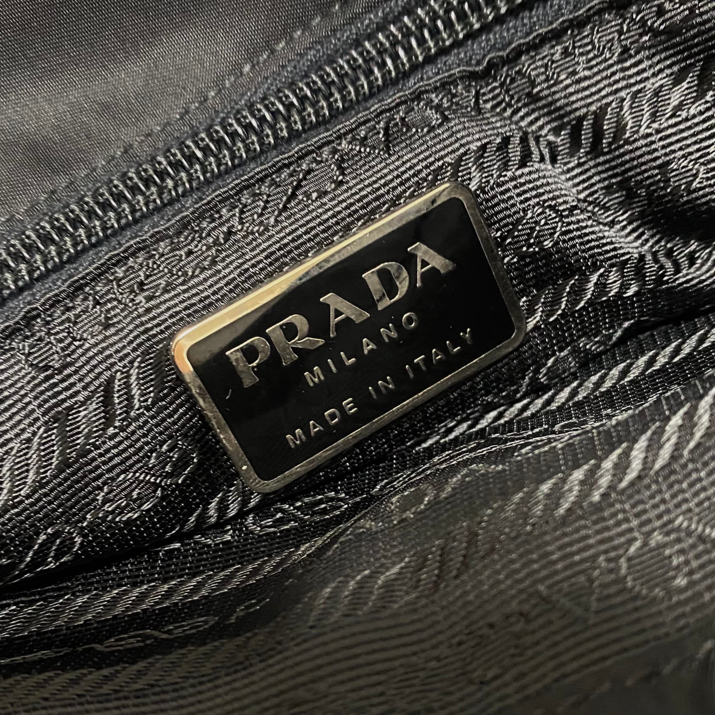 送料無料価格 専用 PRADA⭐プラチェーンショルダーバッグ | narcissia