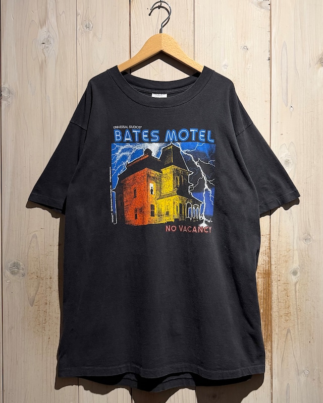 【a.k.a.C.a.k.a vintage】90's “BATES MOTEL”Special Graphic Vintage Loose T-Shirt