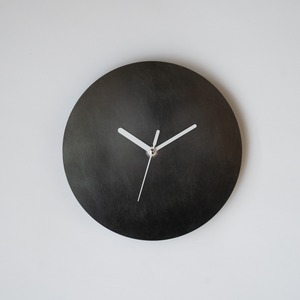 【受注製作】壁掛け時計−タイプ1 / 真鍮黒染め　minimal wall clock <DISK-type1> / brass black