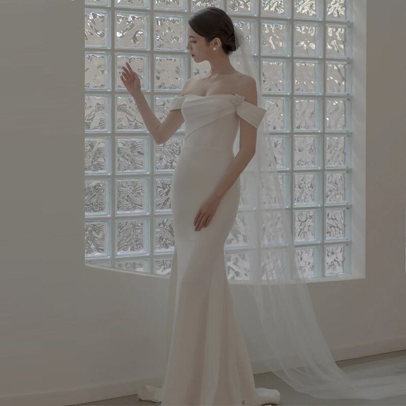 フランス風 ウエディングドレス 前撮りオフホワイト オフショル マーメイドライン 挙式 2次会 ロングドレス