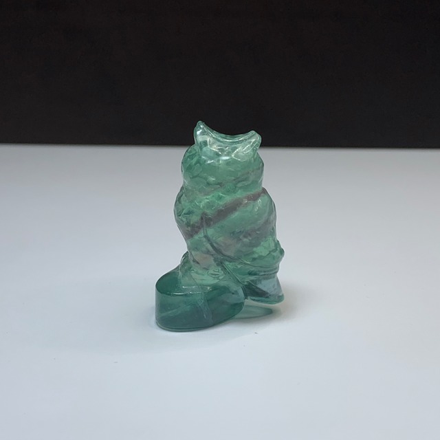 4.可愛いふくろう・フローライト