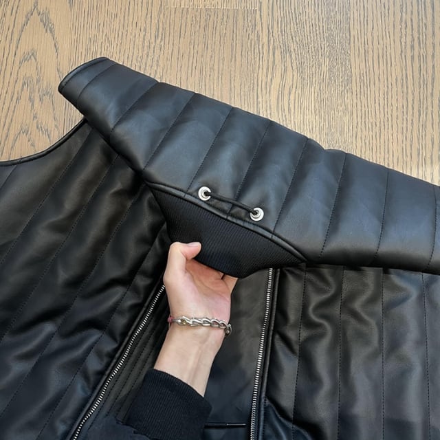 黒レザーキルティングダウンベスト Liugoo Leathers 本革 レザーダウンベスト ダイヤキルト メンズ