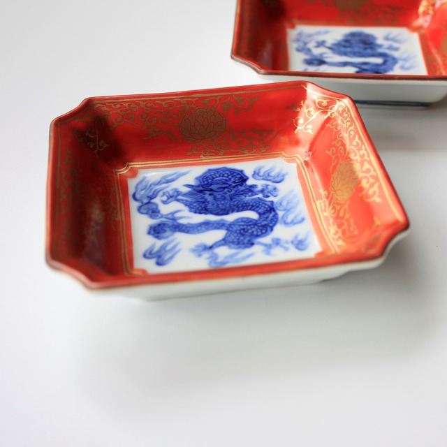 福泉窯　渕赤金襴手　龍絵　隅切角小鉢