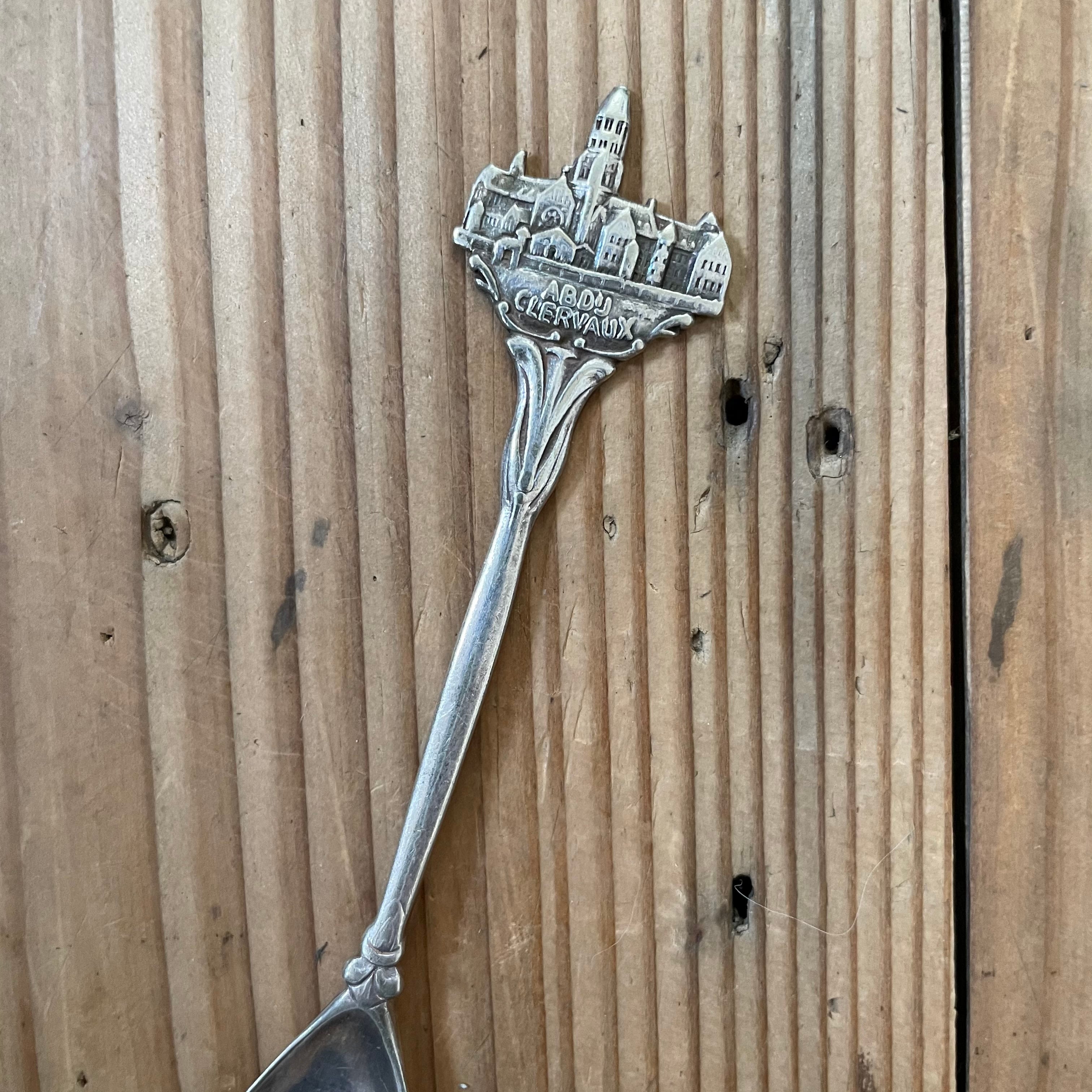 建物群のティースプーン