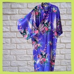 《孔雀》 KIMONO ローブ【 "PEACOCK" KIMONO ROBE 】 LADIES POLYESTER 100% LONG 着物 和服 和柄 和風 和モダン 和コーデ 和ローブ コート マント ガウン 部屋着 コスプレ 衣装 お出かけ 日本土産 人気 日本製