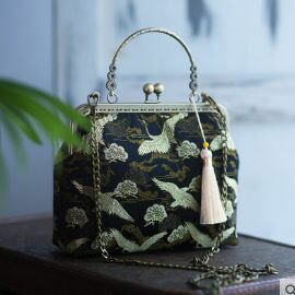 立体刺繍 がま口バッグ 2way ハンドバッグ ショルダーバッグ アンティーク調 バック 刺繍 チェーン ショルダー コンパクト がま口 飾り房