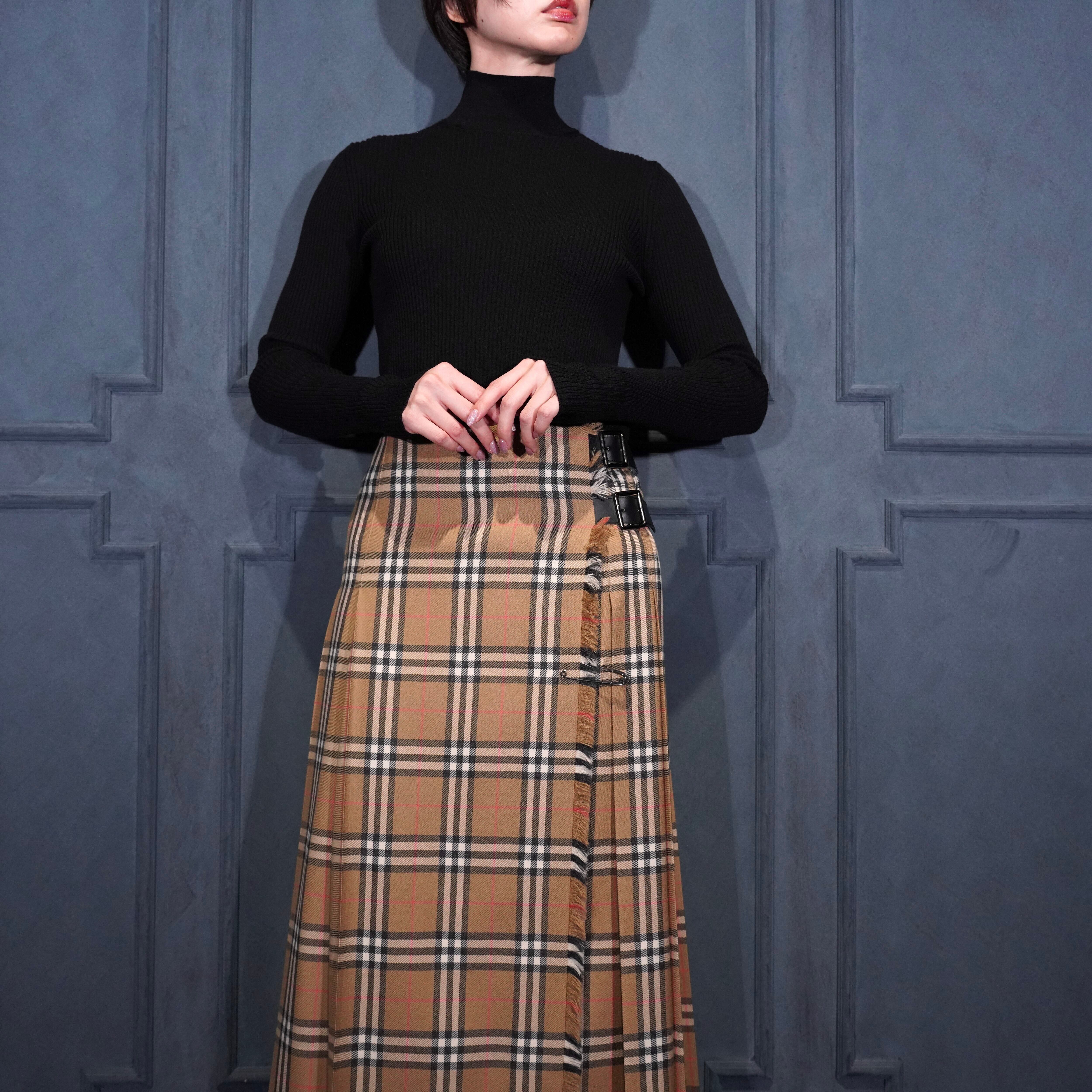 プラダのハイネックトップス DEAD STOCK PRADA HIGH NECK WOOL KNIT/新品タグ付プラダハイネック