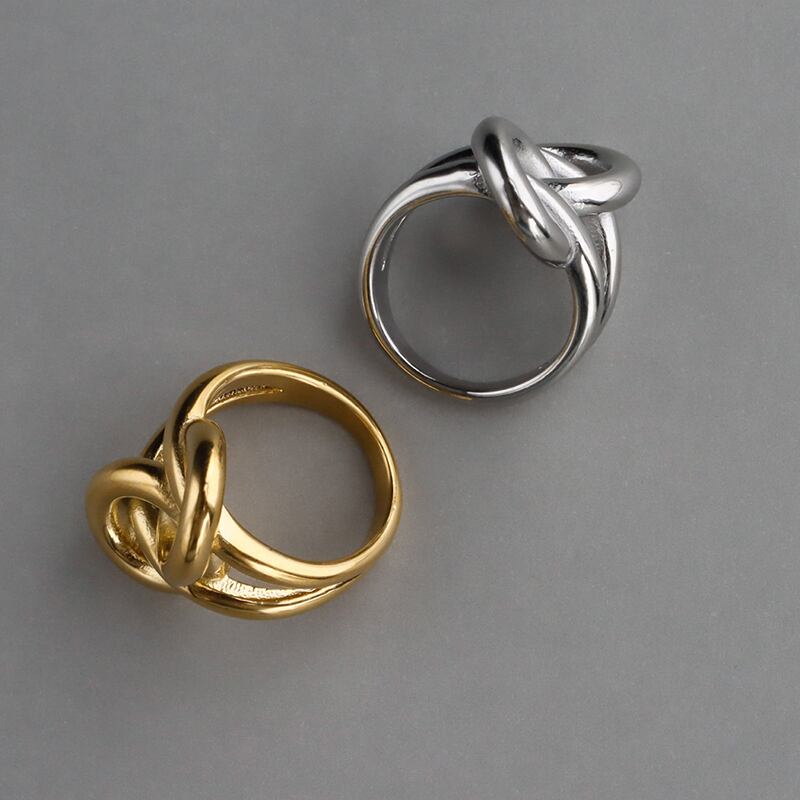 ネコポス便】金属アレルギー対応 ループリング 指輪 女性 アクセサリー