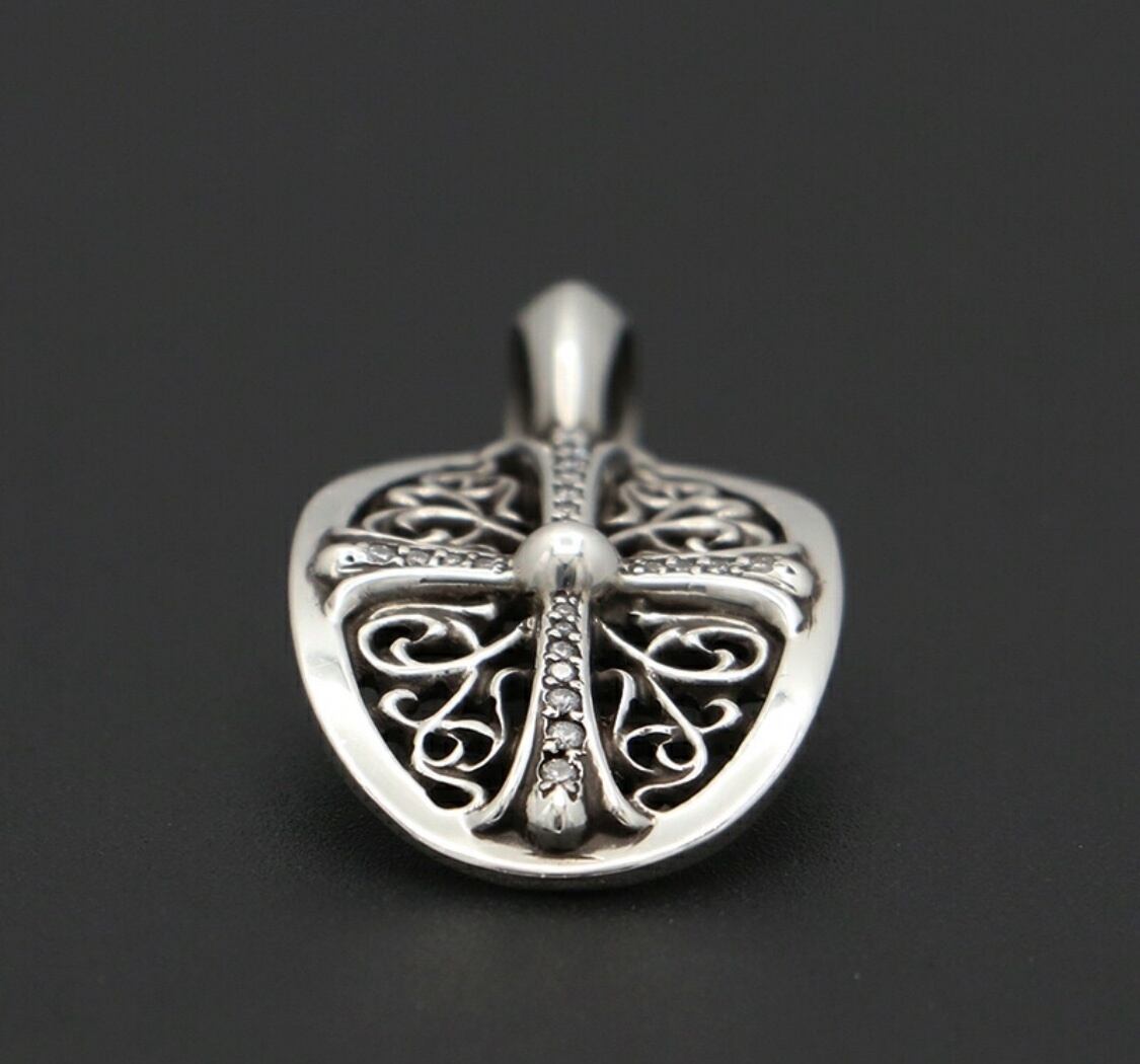 クCHROME HEARTS クロムハーツ パヴェダイヤ PENDANT CLSC OVAL DMND