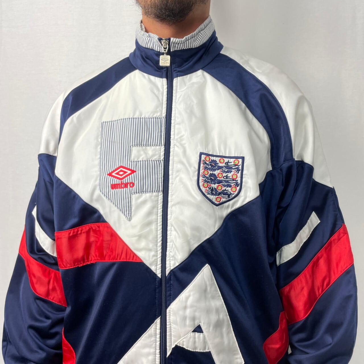 90's  ビンテージ umbro  ナイロンジャケット　Lサイズ サッカー