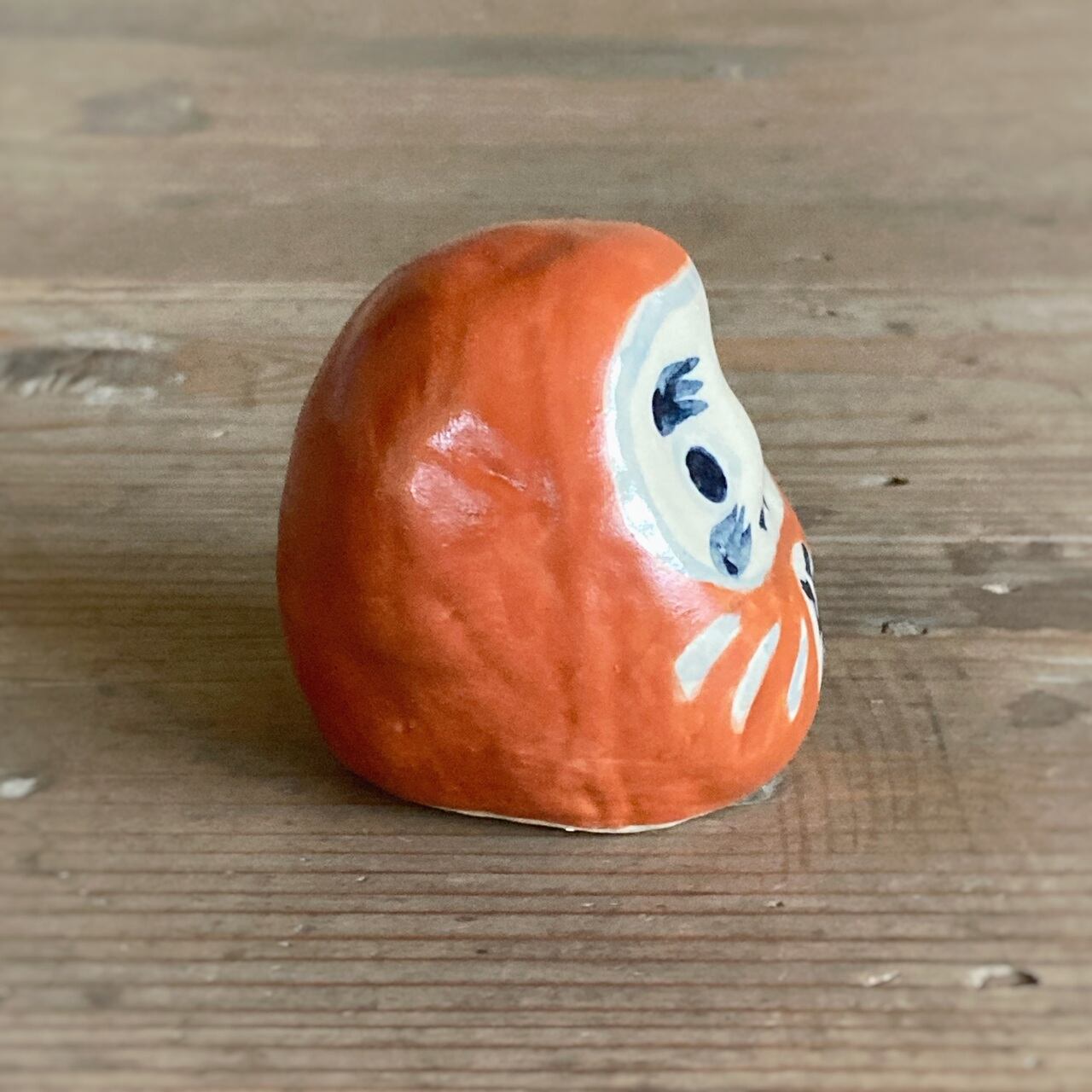 だるま　(染付・上絵)